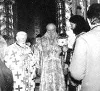 Liturgy in St. Andrews church. Metropolitan Ioan Bondarchuk, Dimitrij Yarema, Protodiakon Oleg Kulik.